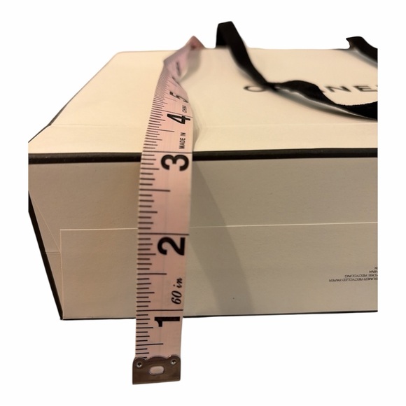 Small Chanel Empty Shopping Gift Decor Bag Reusable Clean White Black Storage - Picture 8 of 15